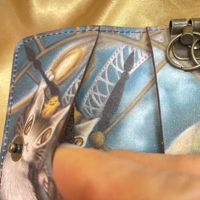 猫のダヤンのキーケース大時計柄のポケットの画像
