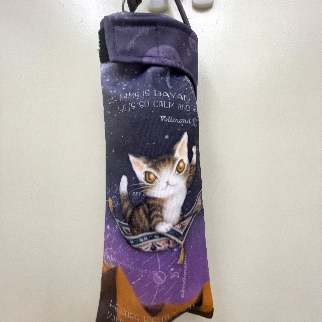 猫のダヤンの折り傘＆ペットボトルカバー空飛ぶ絨毯柄のオモテ側の全体画像