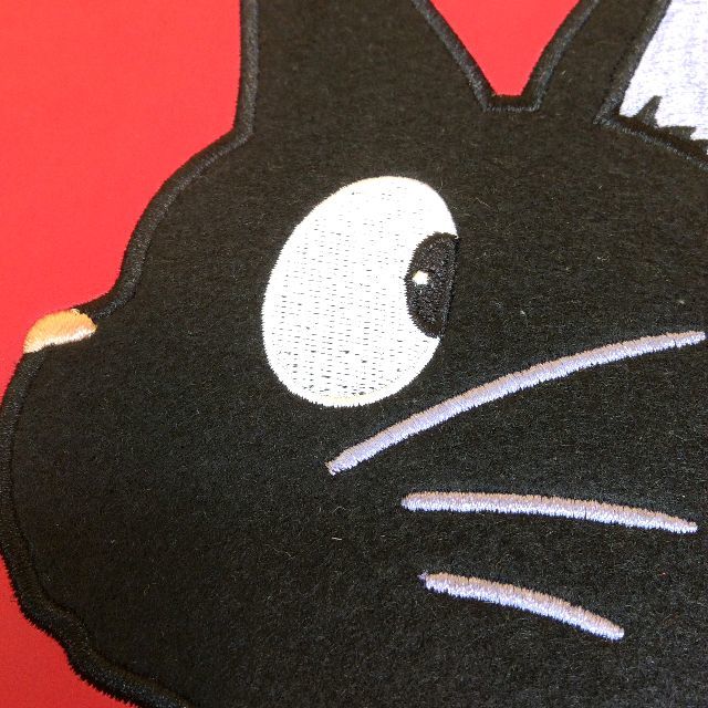 2019年スタジオジブリ魔女の宅急便黒猫ジジの手帳の表紙のジジの顔アップ画像