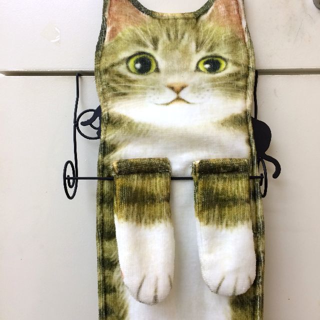 フェリシモの長いタオルをタオル掛けに掛けた画像