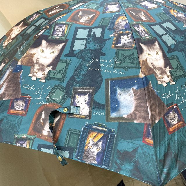 猫のダヤンのUVジャンプ長傘窓辺柄の絵柄の画像