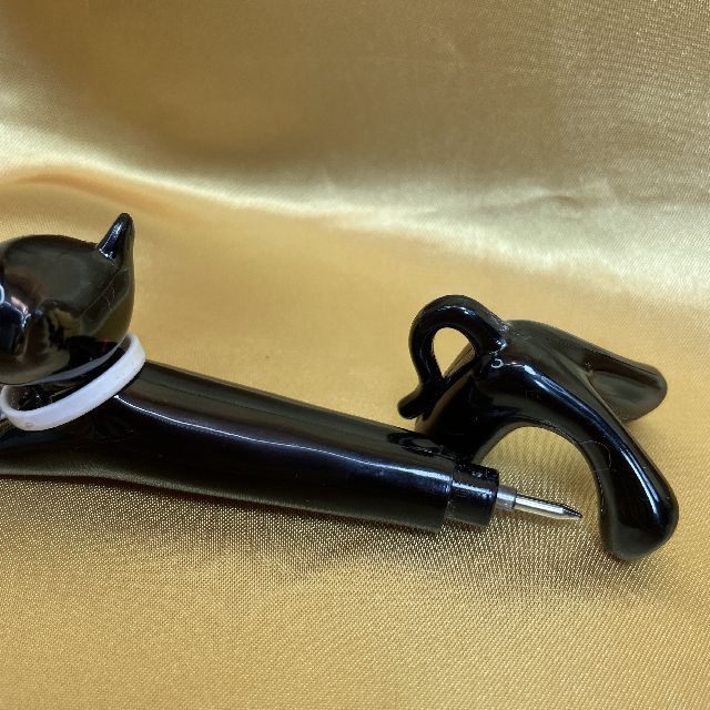 大西賢の猫型ボールペンCAT STYLE PEN BLACK のキャップを外した画像