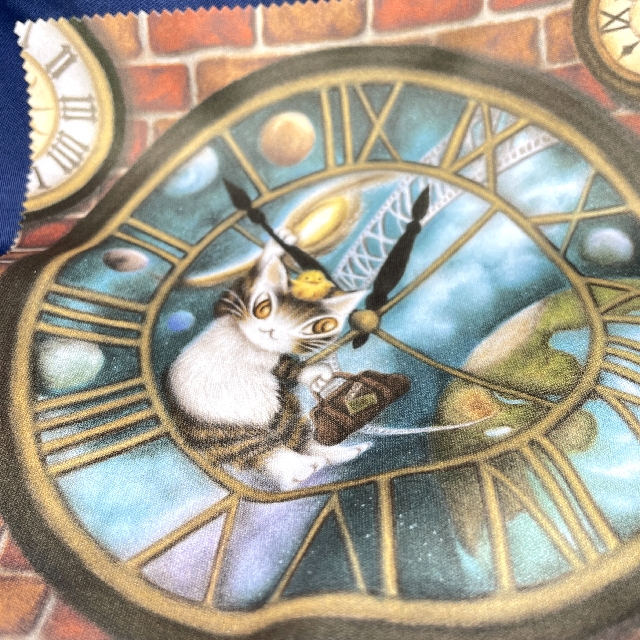 猫のダヤンの眼鏡拭き「逆さま大時計」柄の全体画像