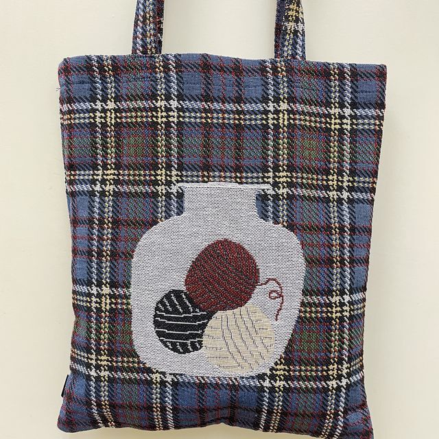松尾ミユキのゴブラン織りトートバッグ・Maron柄の背面側画像