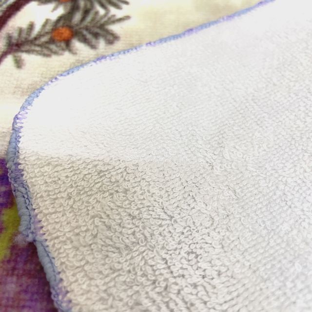 猫のダヤンの刺繍ミニタオルハンカチ・不思議な国の境目柄の裏面の画像