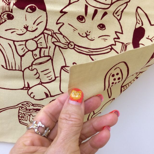 こじましんデザインの手ぬぐい「CAT's　Bar」柄の裏側の画像