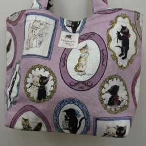 【くらはしれい】ランチトートバッグ・「猫の肖像」柄・ピンク色