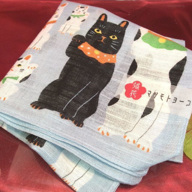 【メール便】マツモトヨーコ先生のLサイズハンカチは招き猫が一杯!!
