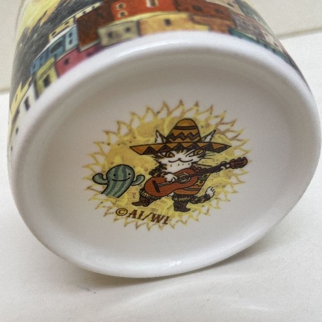 猫のダヤンの軽量マグカップ「メヒコ」柄の底面画像