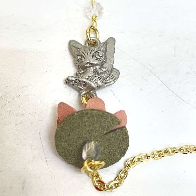 猫のダヤンの眼鏡ホルダー睡蓮BABY柄のチャームの画像