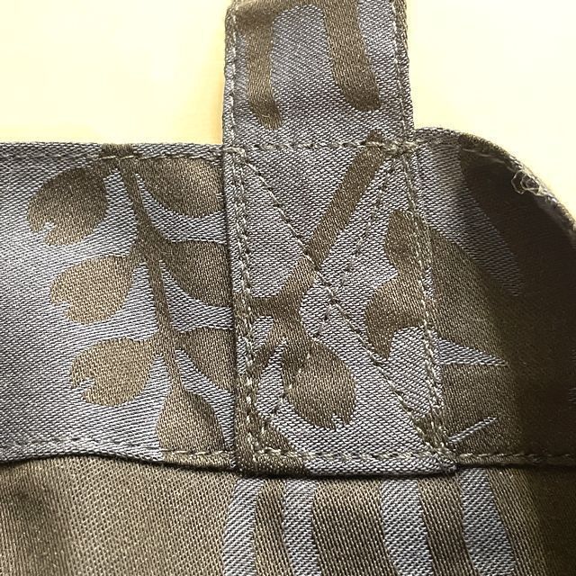 マタノアツコのトートバッグ猫のいる庭柄の内側の画像