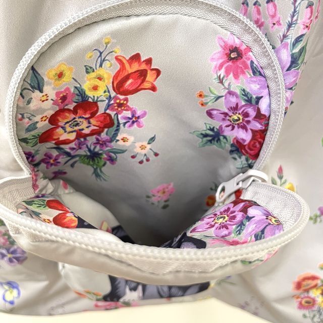 エイトミリオンワークスのナタリーレテのエコバッグラッキーキャットのポケットの内側の画像