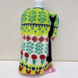 【メール便・マタノアツコ】ペットボトルタオル・「スペインの庭」柄・グリーン色・Wファスナー