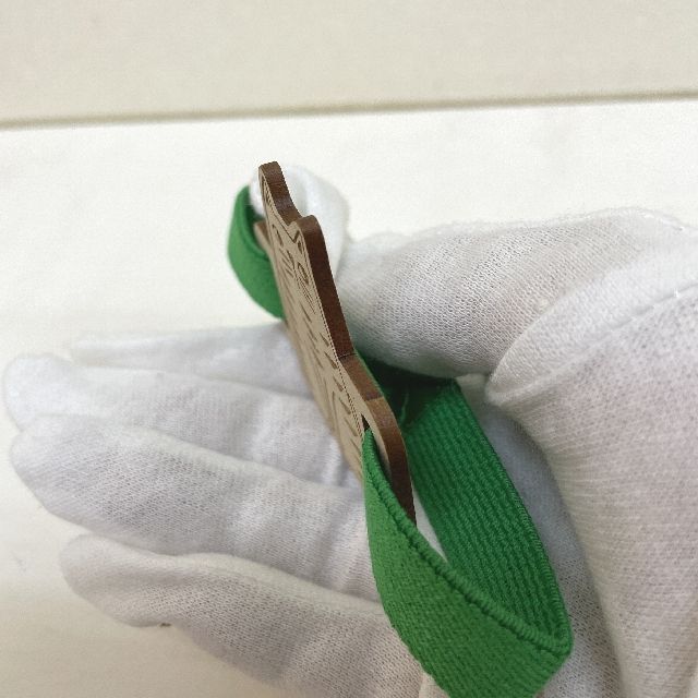 クルーシャルの御朱印帳バンド猫のだいふく柄の脇画像