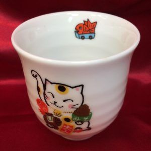 【カトウシンジ（Shinzi Katoh）】湯のみ・招き猫柄・小ぶりサイズ