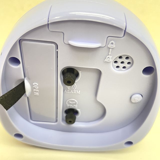 クラックスのミニライトクロックTOM and JERRY柄の背面画像