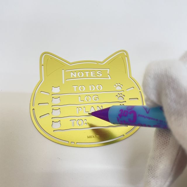 ミドリのモチーフテンプレート・ネコ柄を使う画像