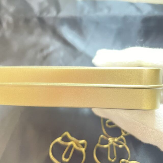 缶